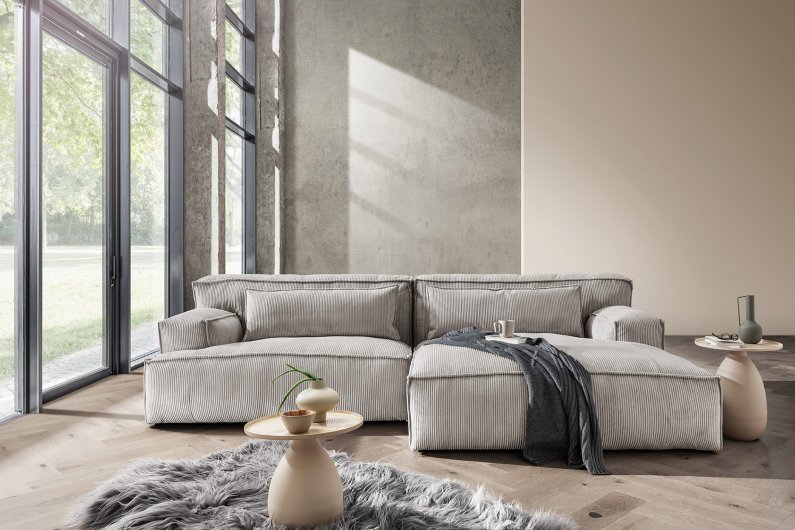 Entdecken Sie PRIMAVERA FURNITURE Lecco PRIMAVERA FURNITURE Lecco