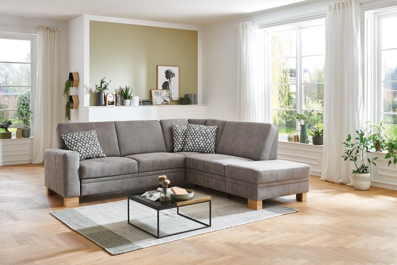 ZE-EM05002 von Zehdenick Polstermöbel frei planen und konfigurieren