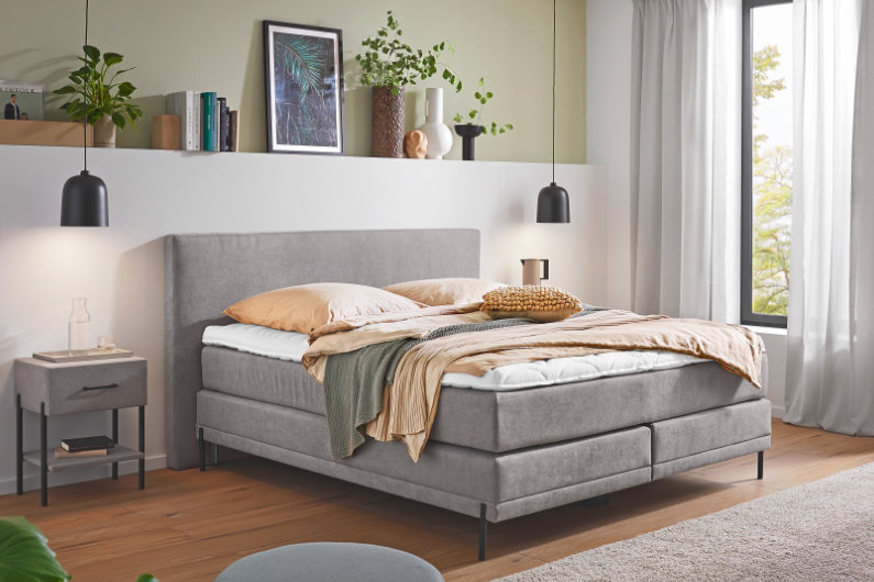 Graues Boxspringbett Juwel mit Topper