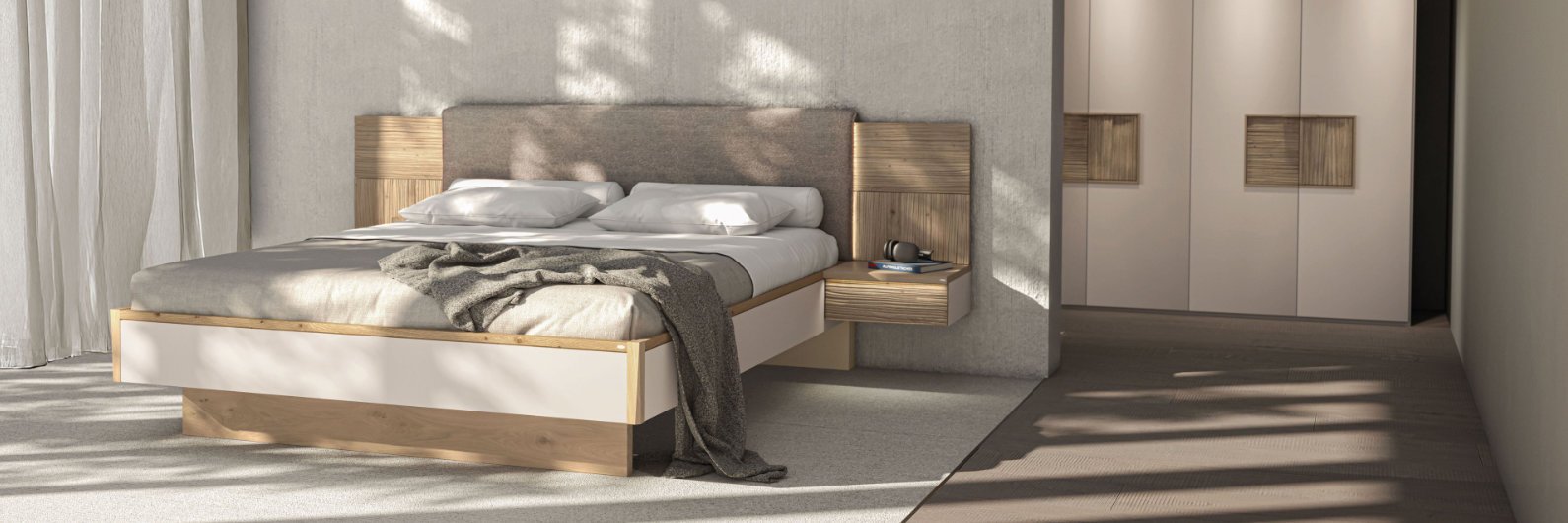 Doppelbett aus geölter Wildeiche mit gepolstertem Kopfteil