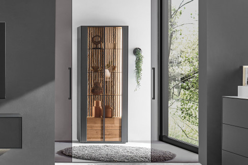 Selino von Hartmann - Esstisch mit Lamellen-Design