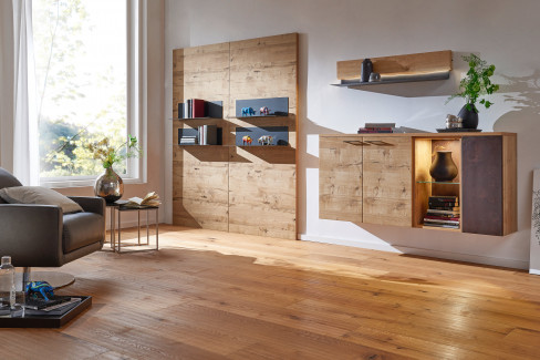 Ferrara von Schösswender - Hängeregal FE 01 Wildeiche hell lackiert