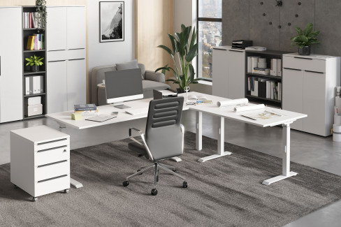 GW-Mailand von Germania - Büroset mit Winkelschreibtisch
