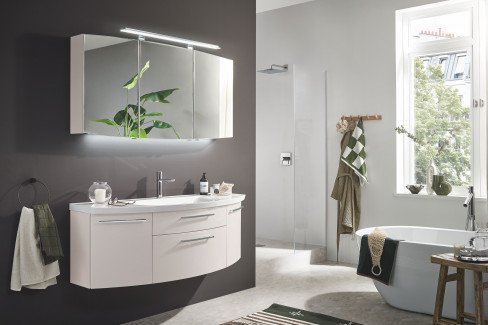 Classic-Line von puris - Badezimmer Weiß Hochglanz