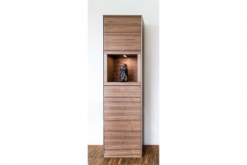 Entdecken Sie Skovby Møbelfabrik #914 Display Cabinet Skovby Møbelfabrik #914 Display Cabinet