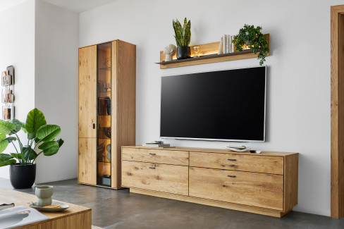 Olvera von IDEAL Möbel - Wohnwand dreiteilig, Asteichenfurnier und Massivholz