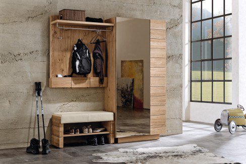 Vmontanara von Voglauer - Garderobe in geölter Wildeiche