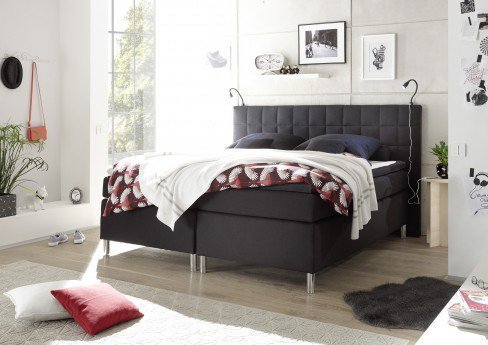 Entdecken Sie Black Red White Victoria Black Red White Victoria