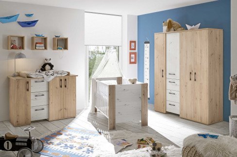 Micha von Mäusbacher - Babyzimmer: Schrank, Bett, Wickelkommode