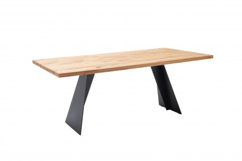 Entdecken Sie MCA Furniture Goa MCA Furniture Goa