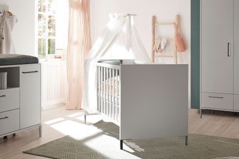 Olaf von Mäusbacher - moderne Babyzimmer-Einrichtung grau matt