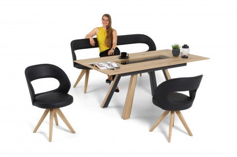 Runa von Hartmann - Sideboard mit Glasausschnitt