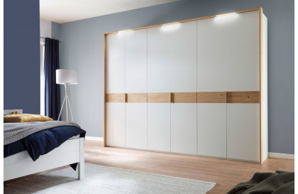 Multiline von SCHÖNER WOHNEN - Kleiderschrank weiß mit Bauchbinde in Balkeneiche Furnier