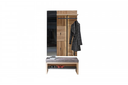 V/lacera coming von Voglauer - Garderobe in Taupe mit Vintage-Relief