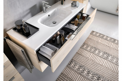 Serie 6110 von Pelipal - Badezimmer Polar Pine/ Chrom Glanz