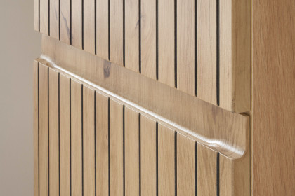 Austin-Care von BEGA - Badezimmer in Wild Oak mit Türen