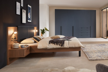Siena von RMW Rietberger - Schlafzimmer-Einrichtung Nussbaum/ atlantikblau