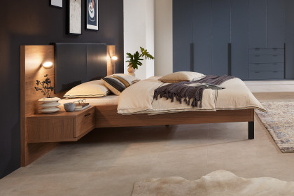 Siena von RMW Rietberger - Schlafzimmer-Einrichtung Nussbaum/ atlantikblau