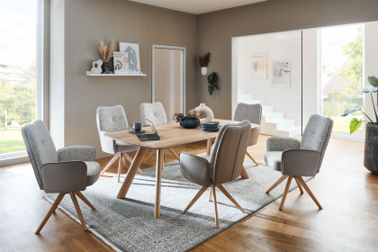 Studioline von Niehoff Sitzmöbel - Design-Tisch aus Eiche