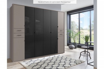 Danzig von Wimex - Schrank 8-türig & 4 Schubkästen saharagrau/ Glas schwarz