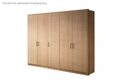 Meran von Schösswender - Kleiderschrank Wildeiche Furnier