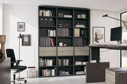 Kara-Frame von Musterring - höhenverstellbarer Schreibtisch in Eiche graphit