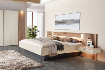 Plan von Thielemeyer - Schlafzimmer-Set champagner mit Lamellen Wildeiche
