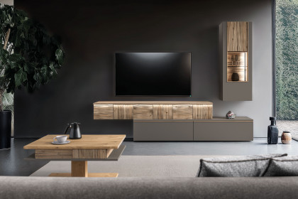 V/lacera living von Voglauer - Wohnwand in Cubanitgrau mit Wildeiche