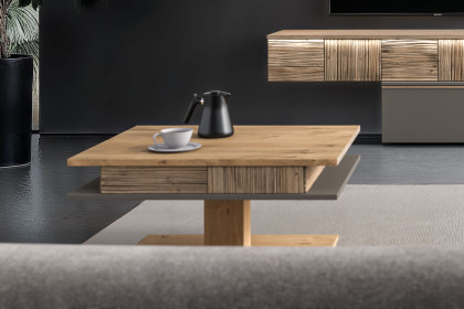 V/lacera living von Voglauer - Wohnwand in Cubanitgrau mit Wildeiche