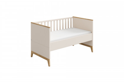 Stiene von Paidi - Babyzimmer mit Schiebetürenschrank beige - Eiche massiv