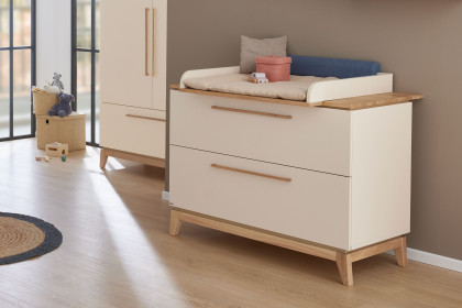 Stiene von Paidi - Babyzimmer-Einrichtung cashmere-beige & Eiche massiv