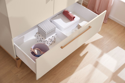 Stiene von Paidi - Einrichtung für das Babyzimmer beige & Eiche massiv