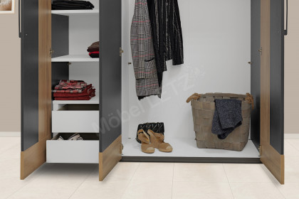 cadre.plus von Röhr-Bush - 3-türiger Schrank dunkelgrau - Votan Eiche - Spiegel