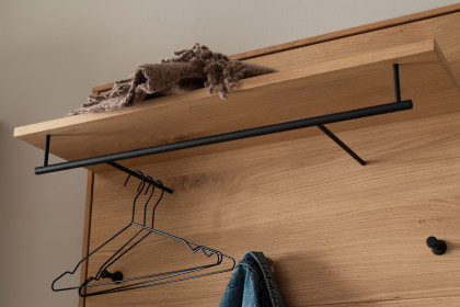 Binz von MCA - Garderobe in Ast & Balkeneiche