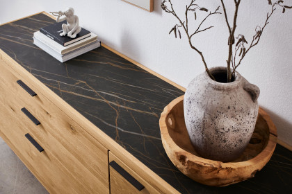 WM 2520 von Wöstmann - Sideboard soft gebürstete Wildeiche mit Keramik schwarz