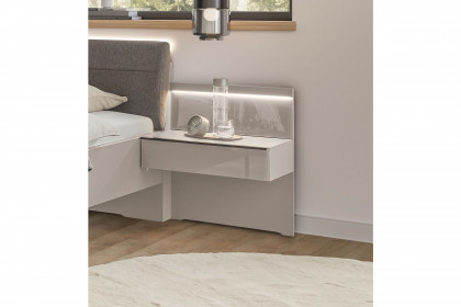 San Antonio von Musterring - Schlafzimmer champagner mit Glasfronten