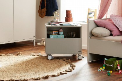 Sister Lou von YUNY by Paidi - schmaler Schrank und Bett mit Absturzsicherung