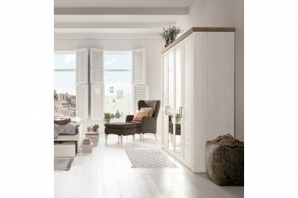 York von set one by Musterring - Landhaus-Schlafzimmer Pino Aurelio - Eiche Nelson