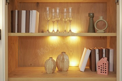 Village von SCHÖNER WOHNEN - Vitrine in Lack weiß