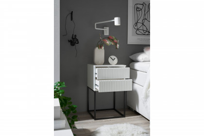 Marle von POL Power - Nachtkonsole weiß mit schwarzem Gestell Boxspringhöhe