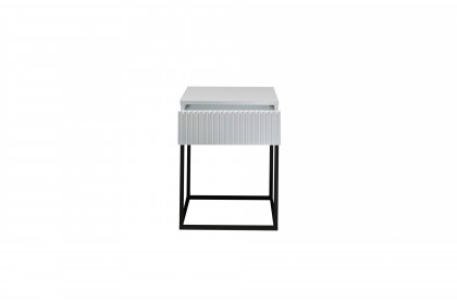 Marle von POL Power - weiße Nachtkommode - 1 Schubfach mit Rillen-Struktur