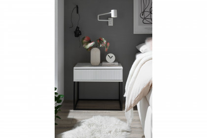 Marle von POL Power - weißer Nachtschrank mit Schublade & schwarzem Gestell
