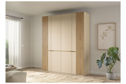 MR Isabelle von Musterring - Kleiderschrank mit viel Innenzubehör