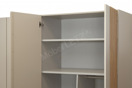MR Isabelle von Musterring - Kleiderschrank mit viel Innenzubehör
