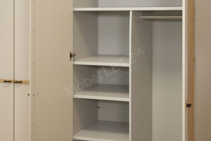 MR Isabelle von Musterring - Kleiderschrank mit viel Innenzubehör