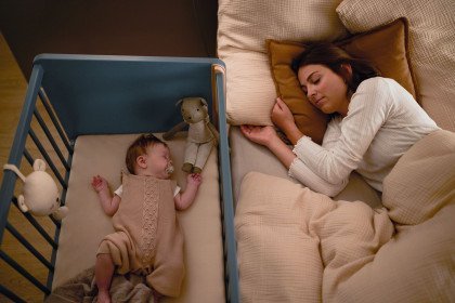 Little Cloud von Paidi - Stubenwagen mit Rollen, Matratze, Little Serve & Tiny Table