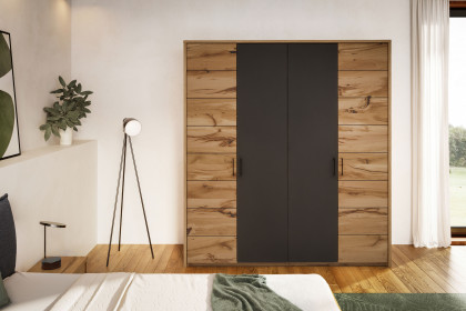 Como von Schösswender - Drehtürenschrank Kupfereiche bronze - schwarz