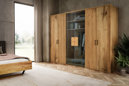 Como von Schösswender - Kleiderschrank Eiche senkrecht furniert - Glas