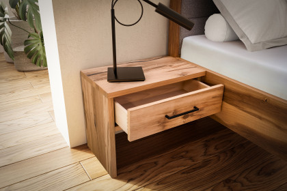 Como von Schösswender - Schlafzimmer mit Doppelbett Kupfereiche