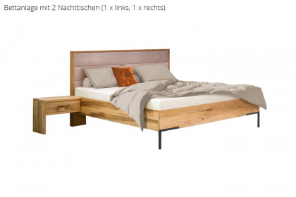 Como von Schösswender - Schlafzimmer mit Doppelbett Kupfereiche
